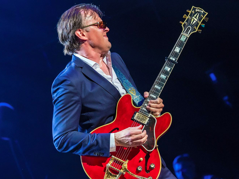 Joe Bonamassa at Orpheum Theatre Minneapolis
