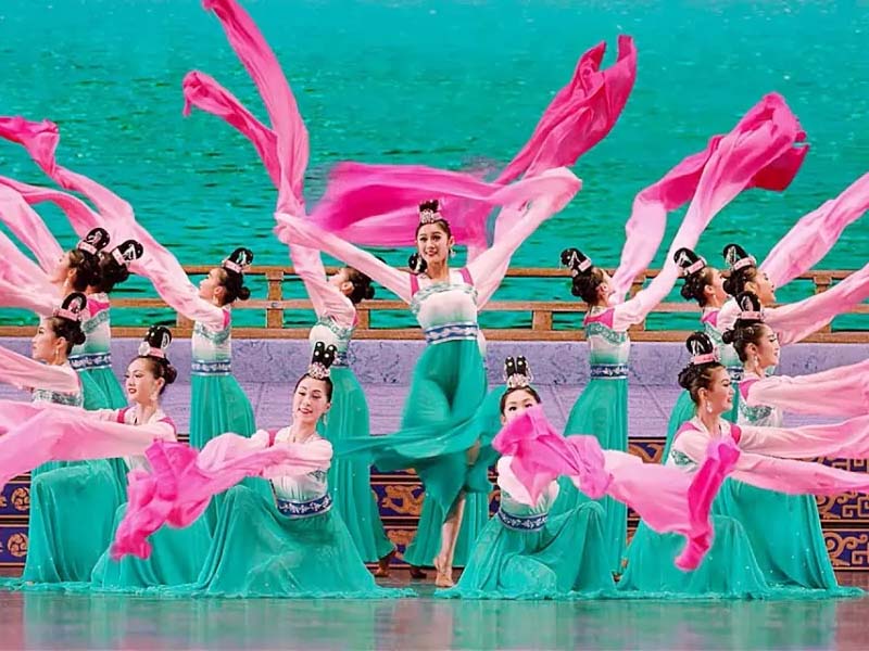 Shen Yun Performing Arts at Orpheum Theatre Minneapolis