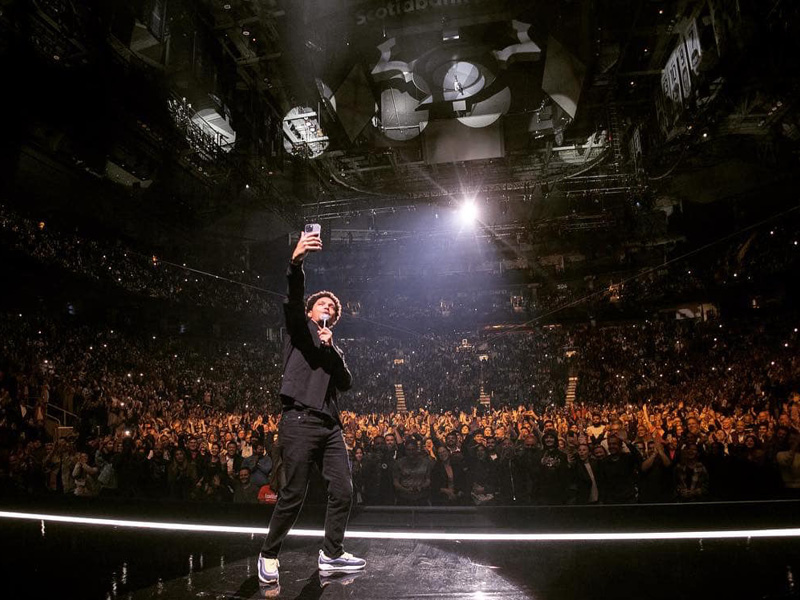 Trevor Noah Off The Record Tour 9 November 2023 Orpheum Theatre
