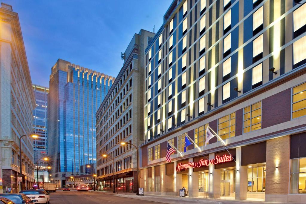 Hampton Inn & Suites Minneapolis/Downtown